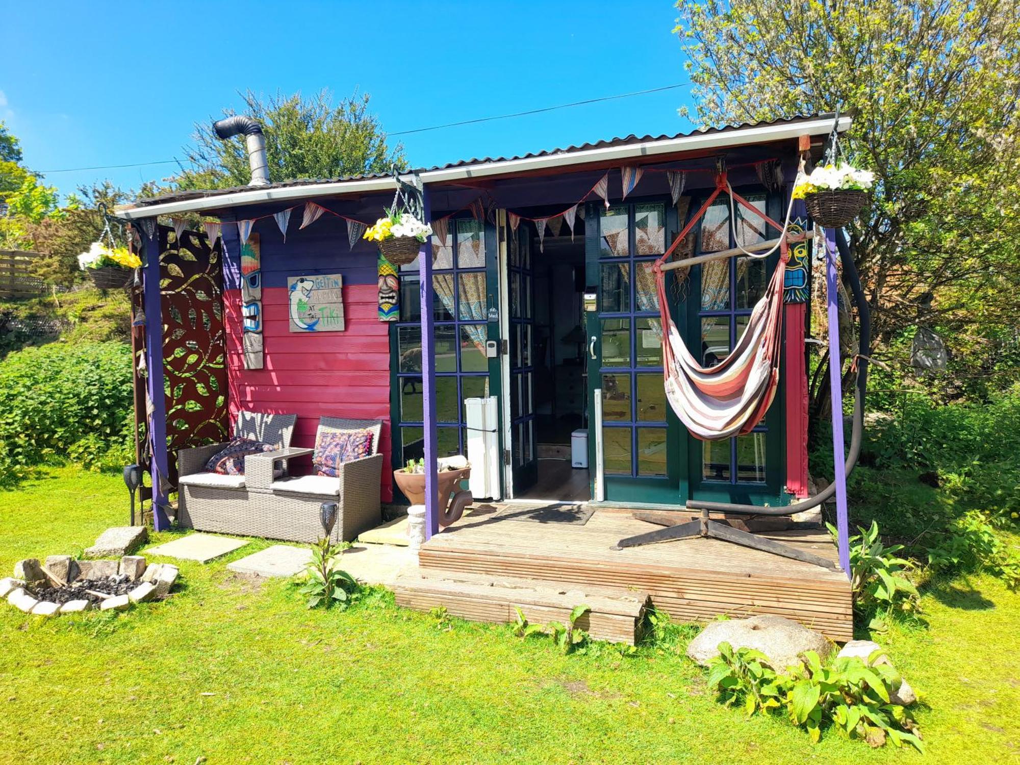 Treguth Glamping Unique Experience - Themed Huts Hotell Saint Day Rum bild