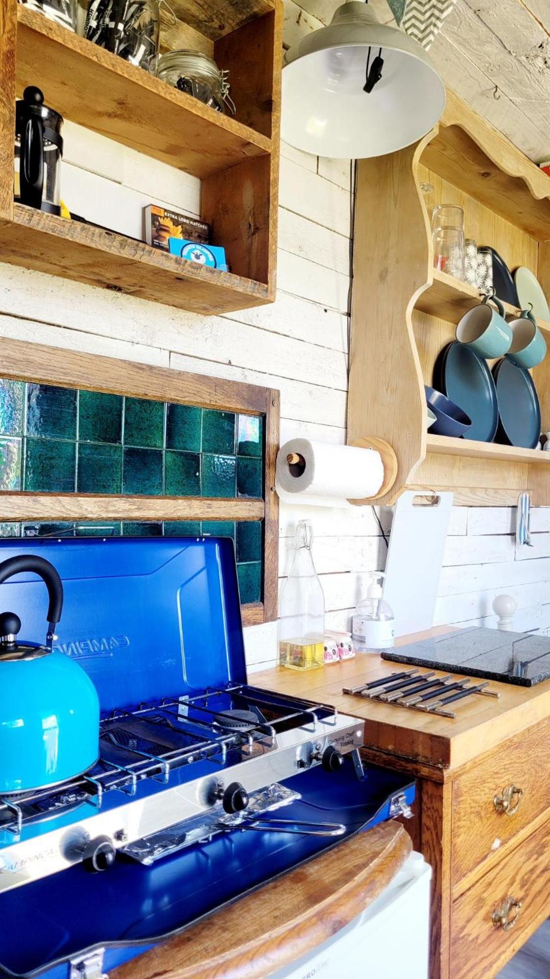 Treguth Glamping Unique Experience - Themed Huts Hotell Saint Day Exteriör bild